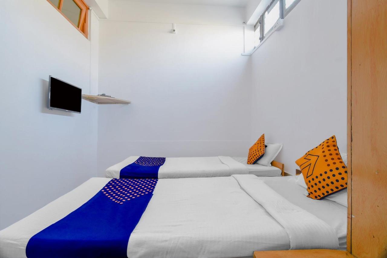 Oyo Flagship 71156 Hotel Jaybee'S Dibrugarh Eksteriør billede