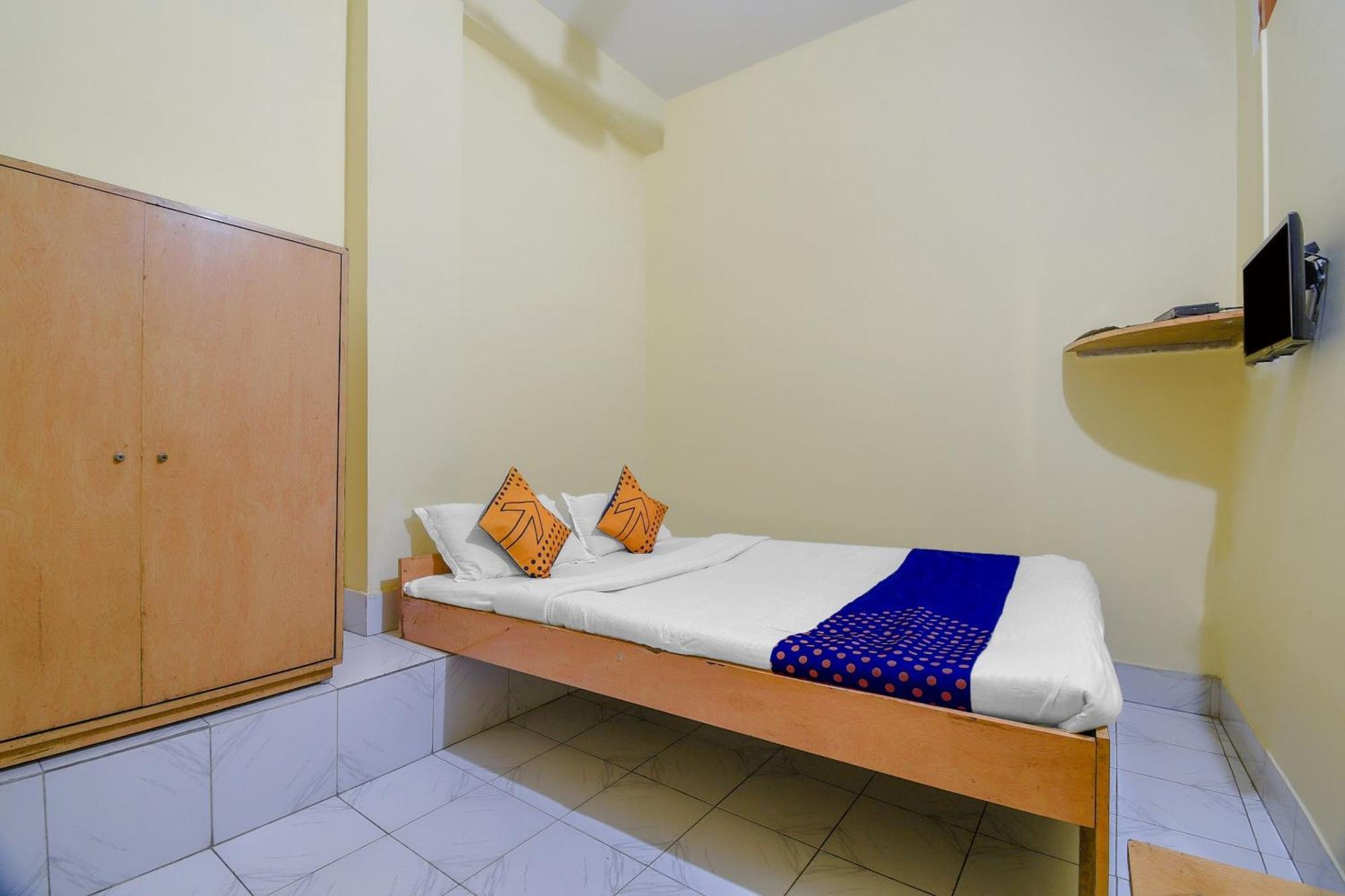 Oyo Flagship 71156 Hotel Jaybee'S Dibrugarh Eksteriør billede