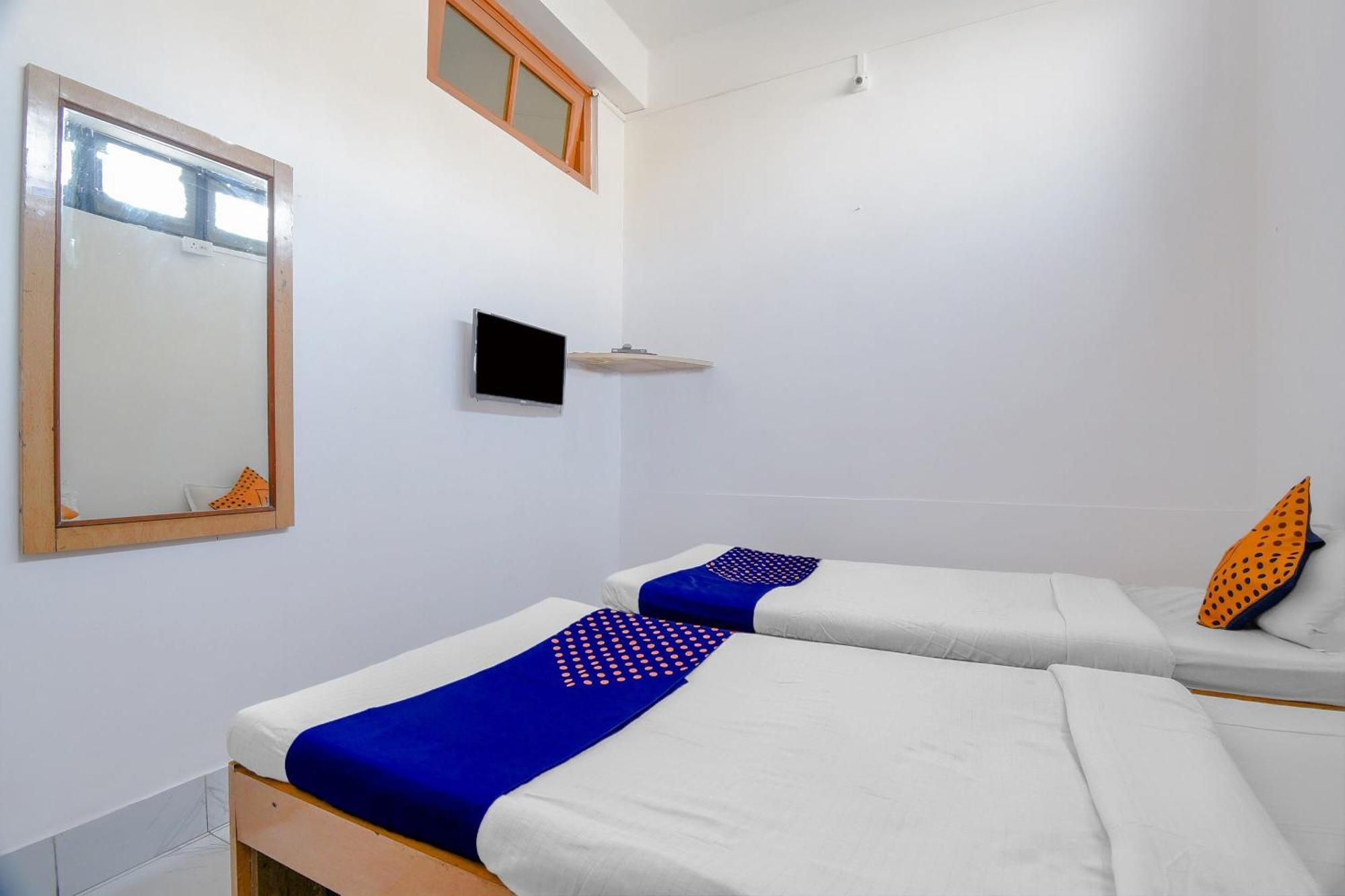 Oyo Flagship 71156 Hotel Jaybee'S Dibrugarh Eksteriør billede