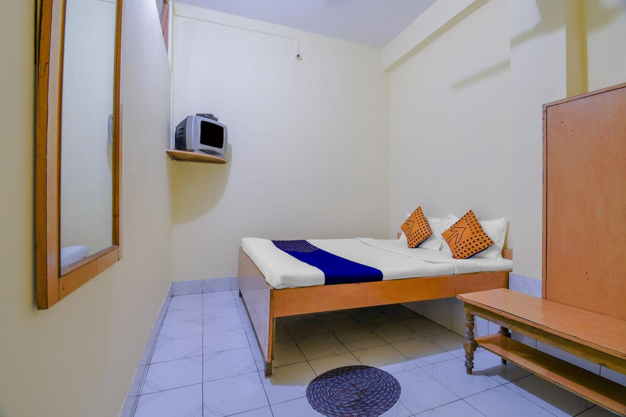 Oyo Flagship 71156 Hotel Jaybee'S Dibrugarh Eksteriør billede