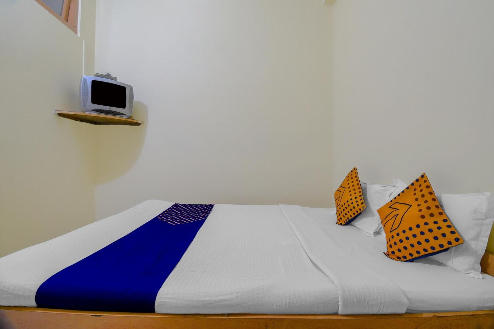 Oyo Flagship 71156 Hotel Jaybee'S Dibrugarh Eksteriør billede