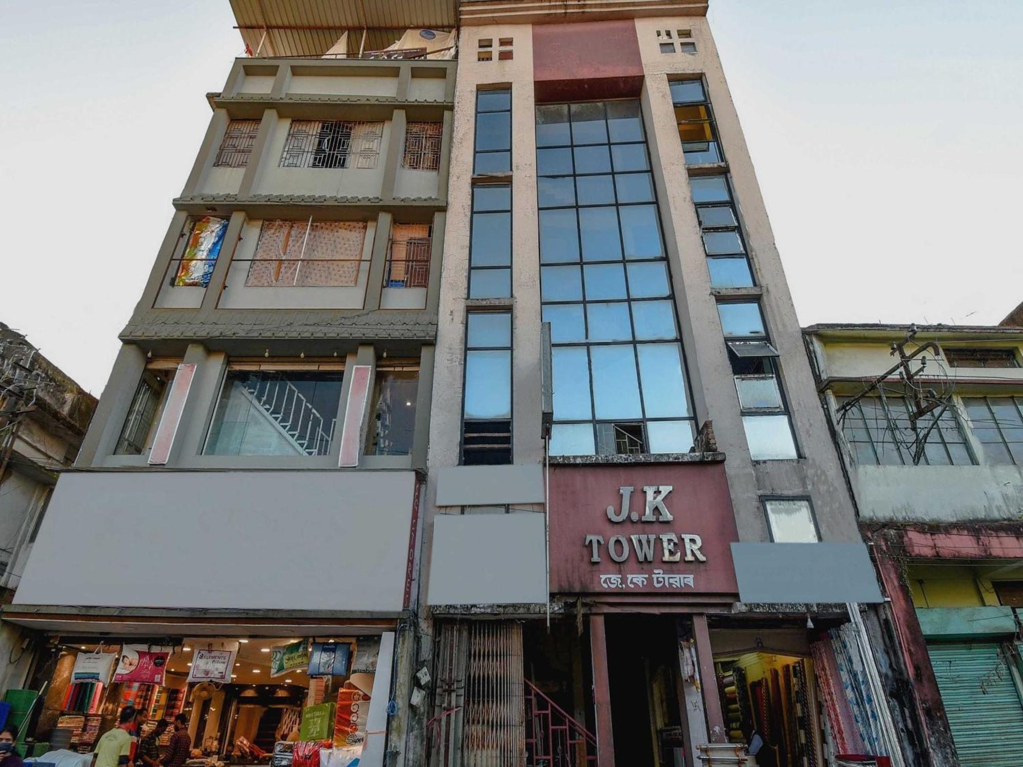 Oyo Flagship 71156 Hotel Jaybee'S Dibrugarh Eksteriør billede
