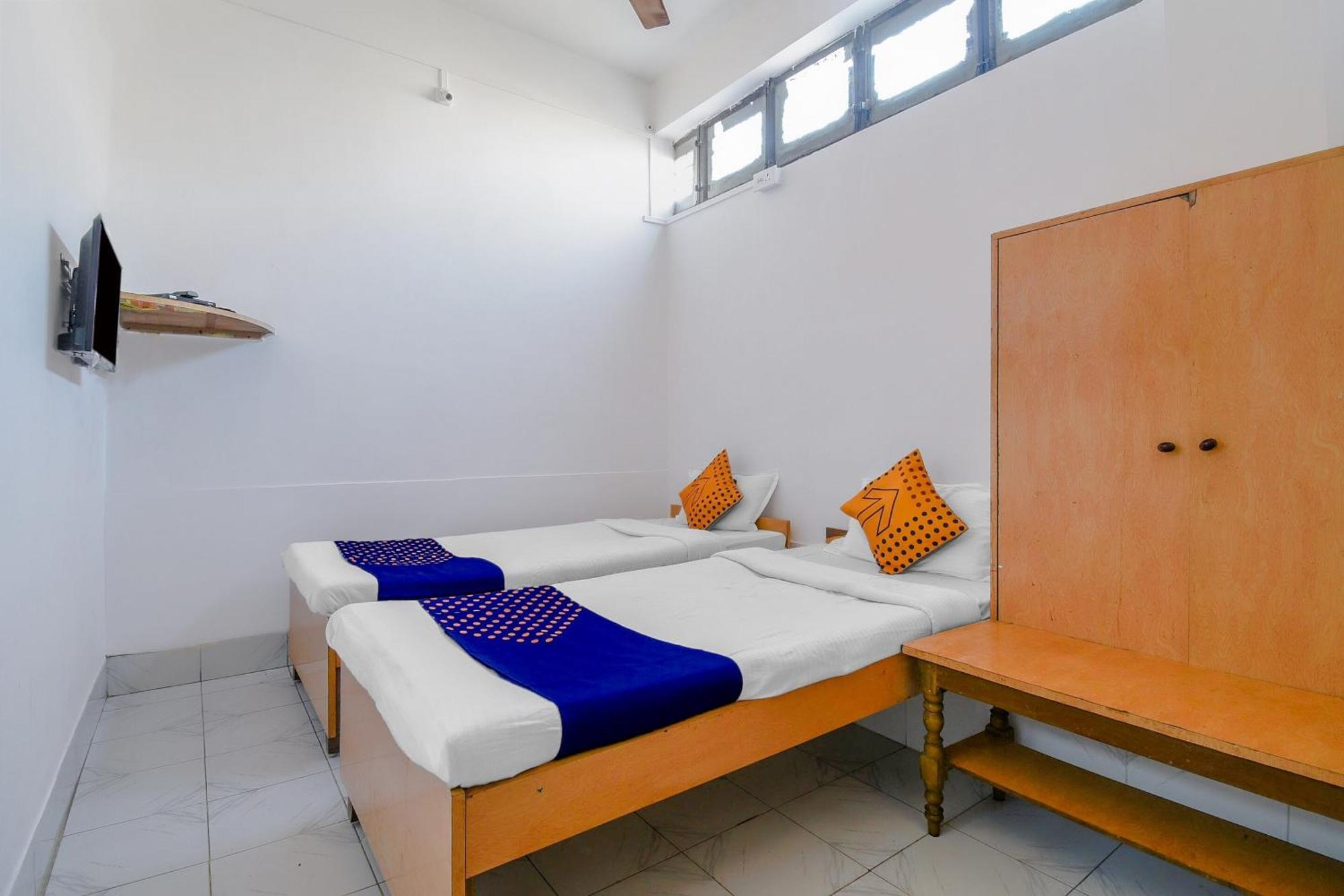 Oyo Flagship 71156 Hotel Jaybee'S Dibrugarh Eksteriør billede